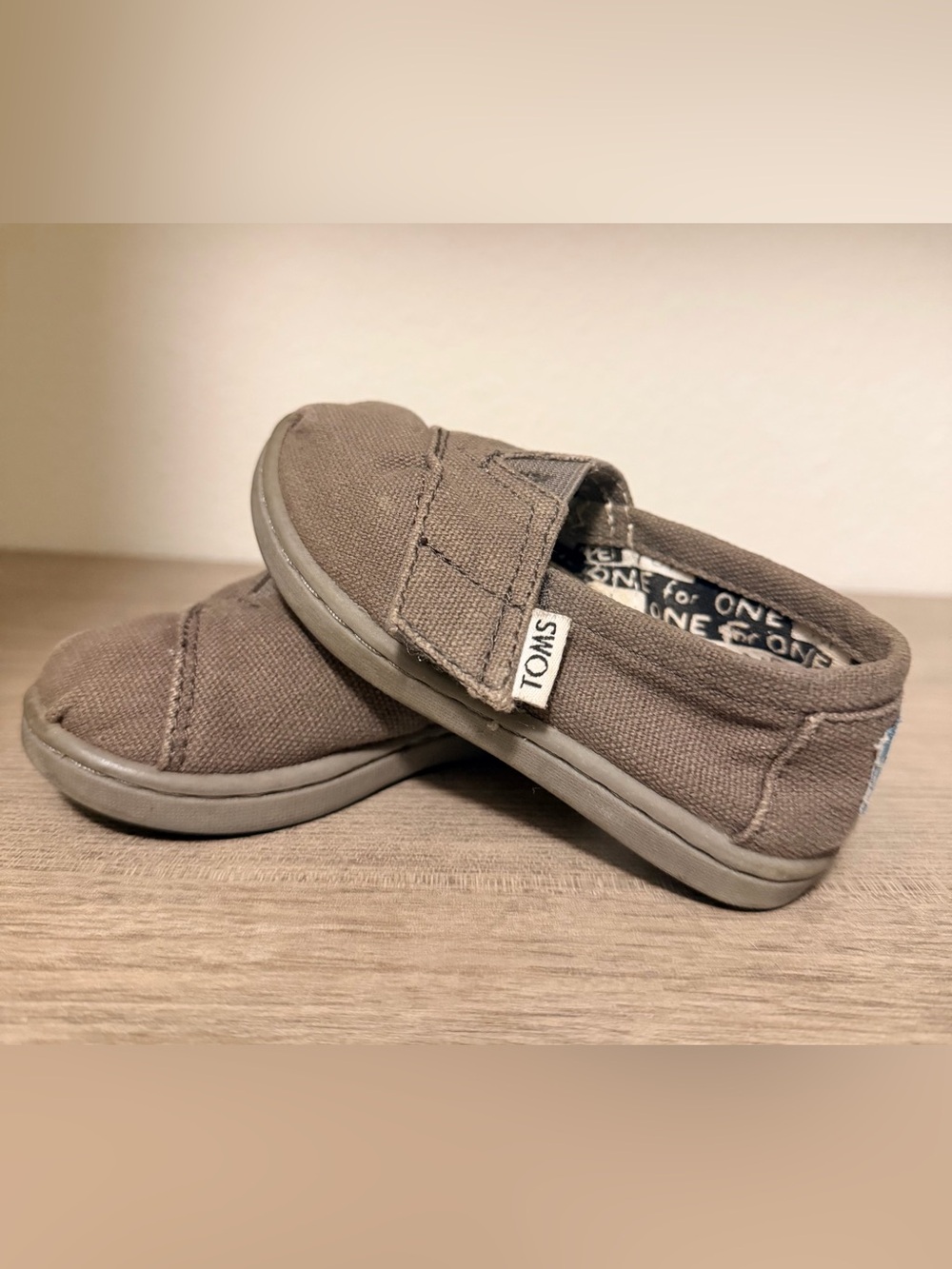 Toms Kids Moccasin Slip-On Shoes in Taupe